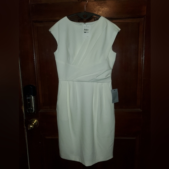 Ladies Dress - Nordstrom - BRAND NEW - Size 2 - Picture 2 of 7